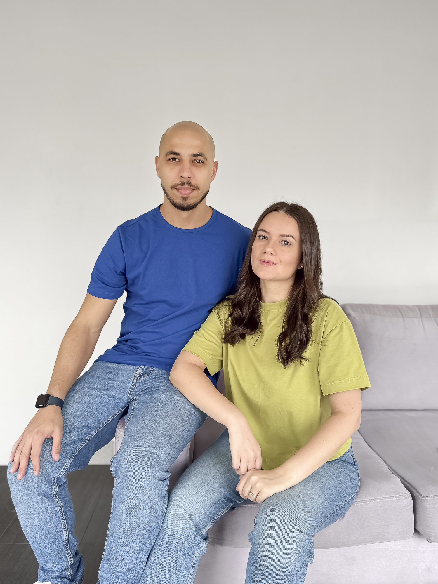Julio Martins e Dani, fundadores do Estúdio Onze